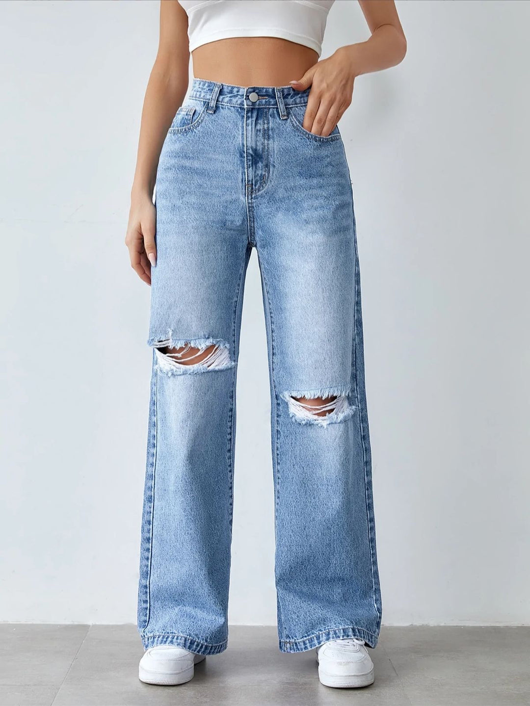 Stylish ripped jeans for women