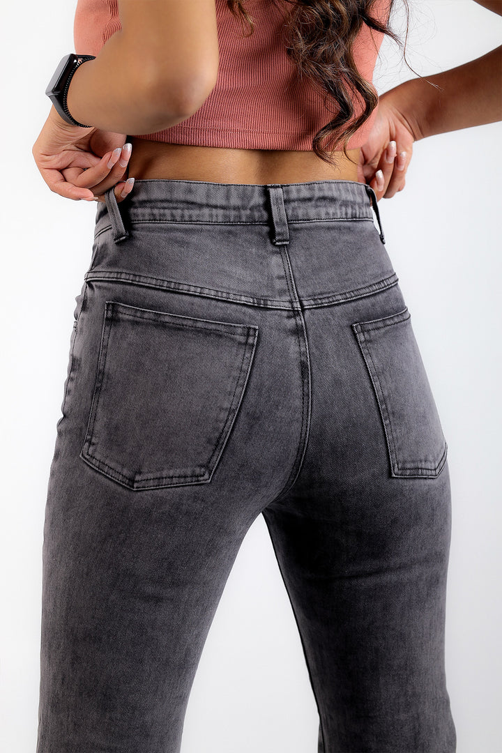 Fashionable Boot Cut Jeans for Women