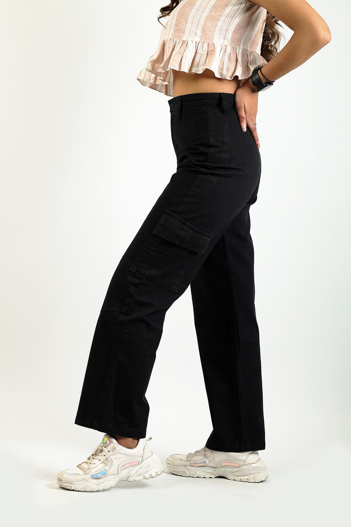 Stylish High-Rise Cargo Jeans Women Black